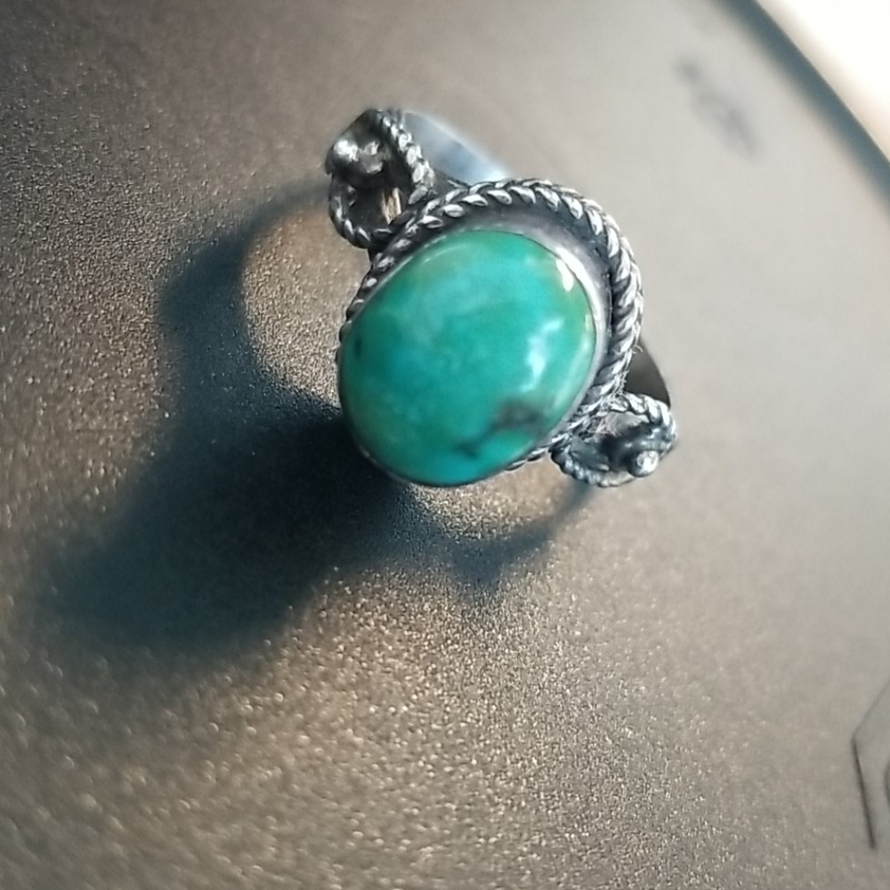 925 Silver and Turquoise Ring.